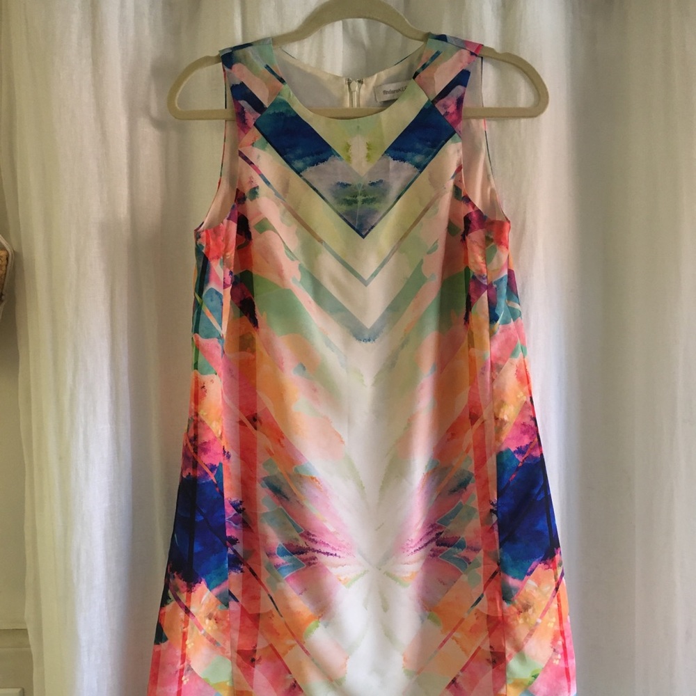Gorgeous tie dye/abstract print dress.